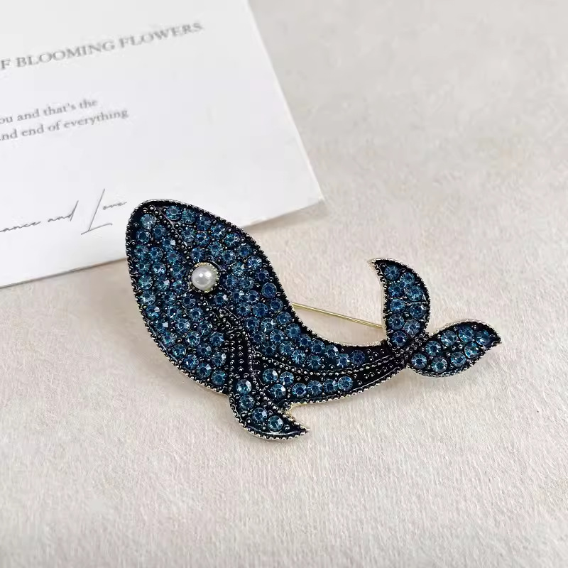 Koreańska moda kreatywny niebi – Embroidery Whale recenzja i cena