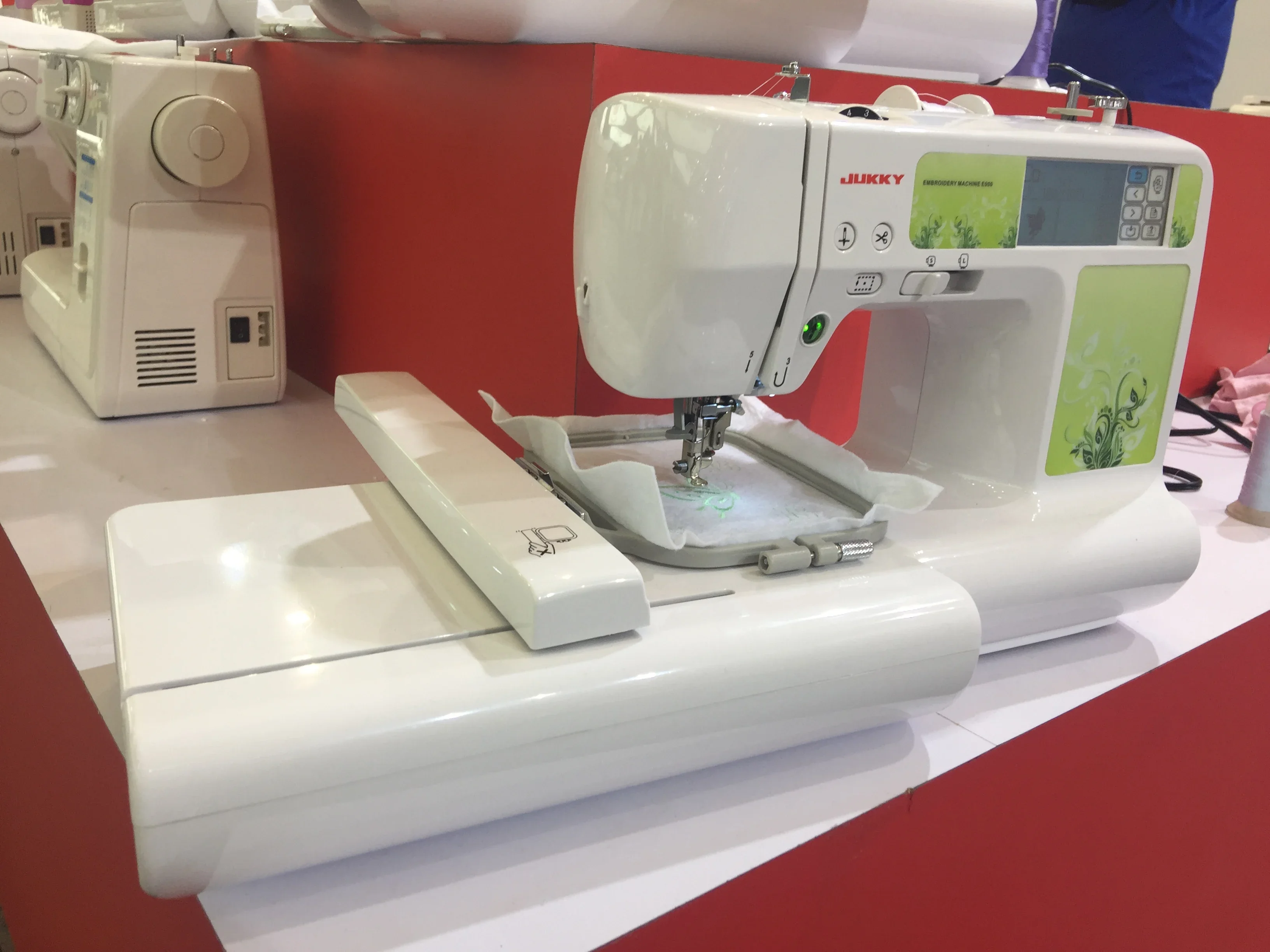 NOWY model domowej maszyny do  – Embroidery Machine China recenzja i cena