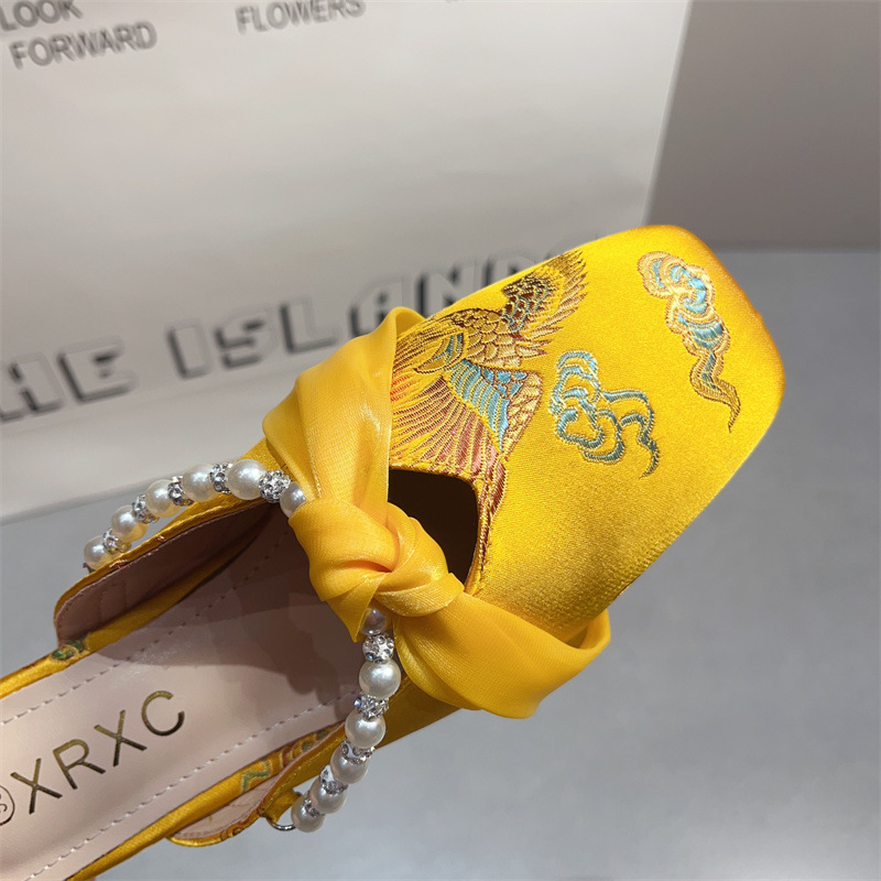 Modne damskie buty, luksusowe  – Embroidery Design recenzja i cena