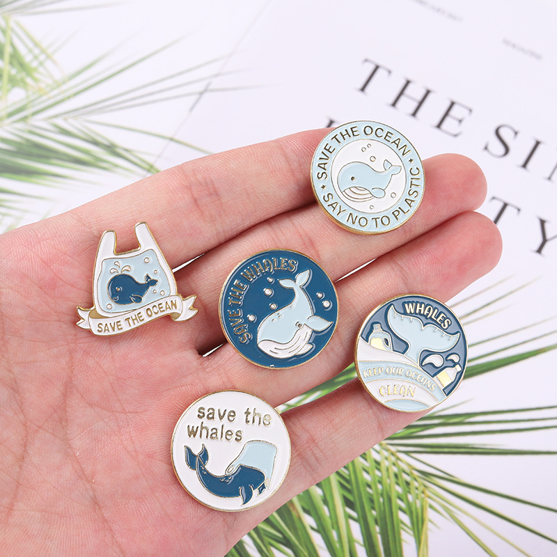 Urocze broszki w kształcie wie – Embroidery Whale recenzja i cena